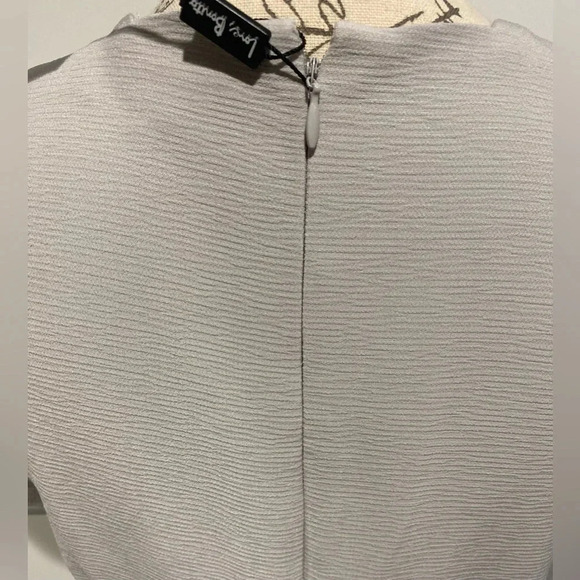 Love, Benito Square Neck Shirt Sleeve Light Gray Dress Size Large NWT - Picture 7 of 11
